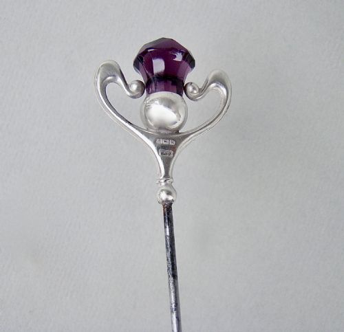 fig 1. DELIGHTFUL ART NOUVEAU SILVER & AMETHYST GLASS HAT PIN BY PEARCE & THOMPSON, BIRMINGHAM 1909