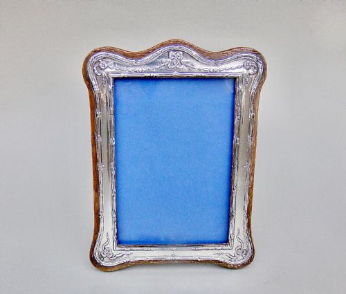 Unusual Edwardian Solid Silver Photograph Frame by W.i.broadway & Co, Birmingham 1906
