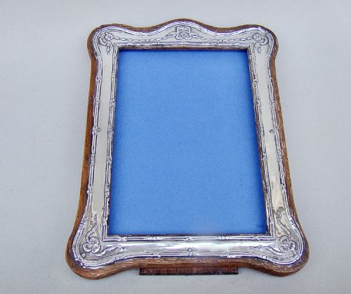 fig 3. UNUSUAL EDWARDIAN SOLID SILVER PHOTOGRAPH FRAME BY W.I.BROADWAY & CO, BIRMINGHAM 1906