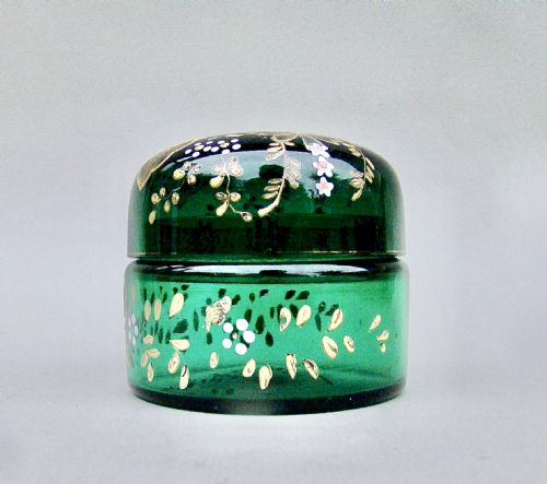 fig 2. DELIGHTFUL VICTORIAN ENAMELLED BRISTOL GREEN GLASS TRINKET BOX, CIRCA 1890