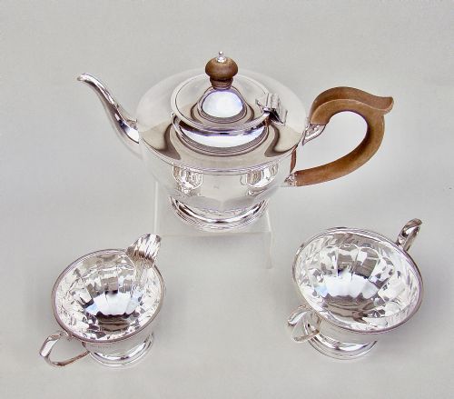 fig 1. ART DECO SOLID SILVER THREE PIECE TEA SERVICE BY HENRY CLIFFORD DAVIS, BIRMINGHAM 1931