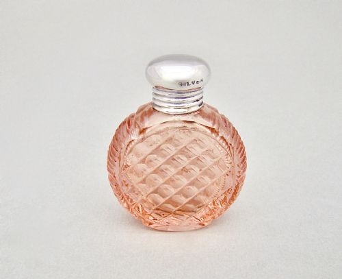 fig 1. DELIGHTFUL ART DECO SILVER AND PRESSED GLASS SCENT BOTTLE, CIRCA 1930