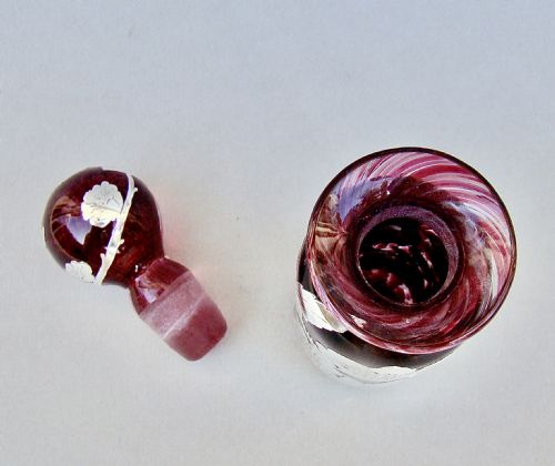fig 3. UNUSUAL 2OTH CENTURY OVERLAY SILVER AND ART GLASS SCENT BOTTLE, CIRCA 1960