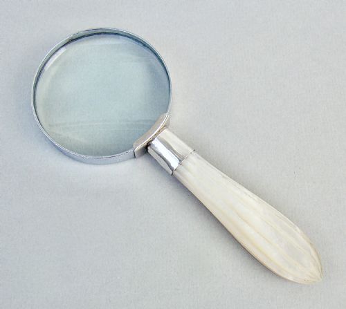 fig 2. EDWARDIAN SILVER MOUNTED MOTHER OF PEARL SMALL DESK MAGNIFYING GLASS BY HENRY GREAVES, SHEFFIELD 1904