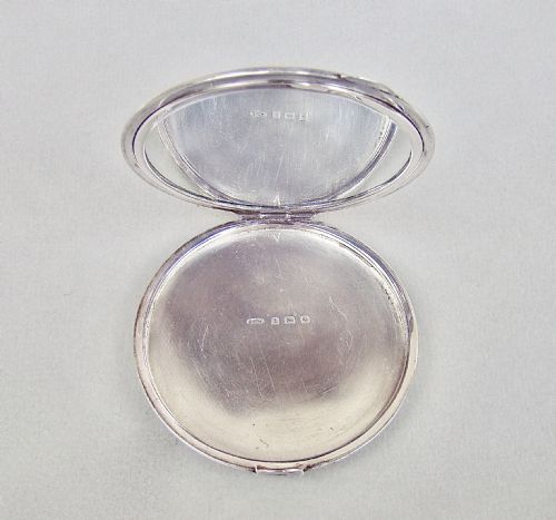 fig 3. STUNNING SILVER AND BLUE GUILLOCHE ENAMEL COMPACT BY BROADWAY & CO, BIRMINGHAM 1940