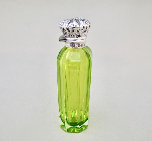 fig 1. EXQUISITE VICTORIAN SILVER & LIME GREEN SLICED-CUT GLASS SCENT BOTTLE BY CHARLES MAY, BIRMINGHAM 1900