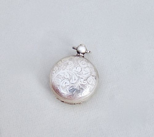 fig 1. GEORGE V SILVER SINGLE SOVEREIGN CASE BY JOSEPH GLOSTER , BIRMINGHAM 1910
