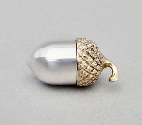 fig 2. RARE TIFFANY STERLING SILVER & SILVER GILT ACORN THIMBLE HOLDER, CIRCA 1910