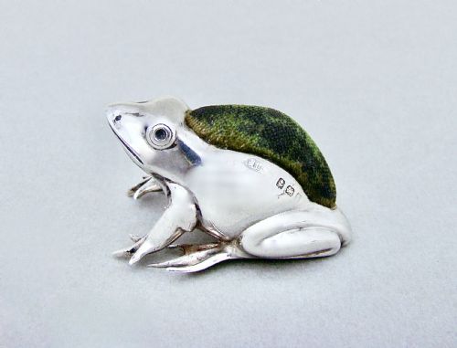Rare Edwardian Silver Frog Pin Cushion by Adie & Lovekin, Birmingham 1908