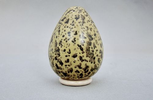 fig 2. DELIGHTFUL MACINTYRE & CO PORCELAIN EGG-SHAPED SALT SHAKER, CIRCA 1880