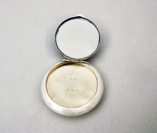 fig 3. ART DECO SILVER & GUILLOCHE ENAMEL COMPACT BY CRISFORD & NORRIS, BIRMINGHAM 1920