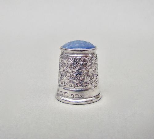 fig 1. GEORGE V SILVER & AGATE THIMBLE BY JAMES SWANN & SON, BIRMINGHAM 1913