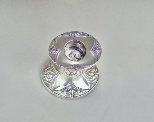fig 2. ELEGANT ART NOUVEAU SILVER CANDLESTICK BY THOMAS, A. SCOTT, SHEFFIELD 1905