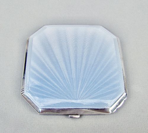 fig 1. STUNNING MID-CENTURY SILVER & GUILLOCHE ENAMEL COMPACT BY CRISFORD & NORRIS, BIRMINGHAM 1950