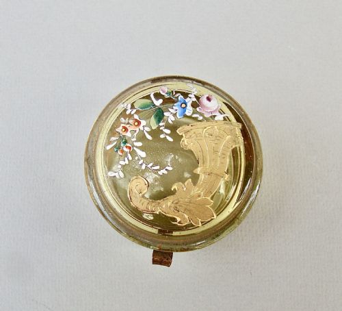 fig 1. DELIGHTFUL 19TH CENTURY FRENCH GLASS ENAMELLED TRINKET BOX, CIRCA 1890