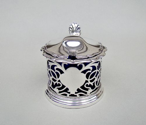fig 2. GOOD EDWARDIAN PIERCED SILVER MUSTARD POT BY THE ATKIN BROTHERS, SHEFFIELD 1901