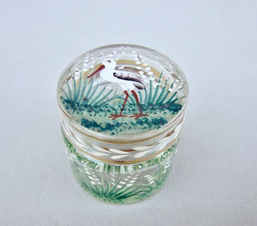 fig 1. DELIGHTFUL VICTORIAN ENAMELLED GLASS SMALL SIZE TRINKET BOX, CIRCA 1890