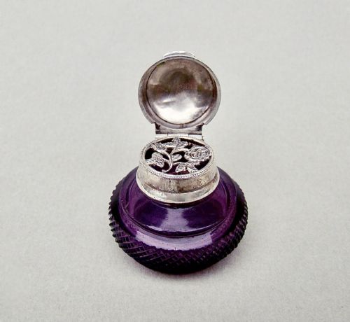 Exquisite Mid-victorian Silver Mounted Amethyst Glass Vinaigrette, Circa 1860