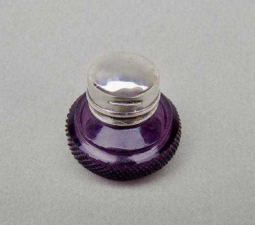 fig 1. EXQUISITE MID-VICTORIAN SILVER MOUNTED AMETHYST GLASS VINAIGRETTE, CIRCA 1860