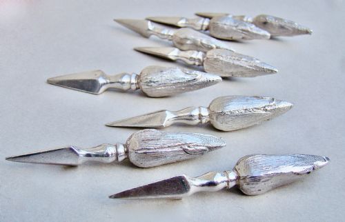 fig 2. CASED SET OF MID-CENTURY SILVER PLATED CORN COB HOLDERS BY MAPPIN & WEBB, CIRCA 1950