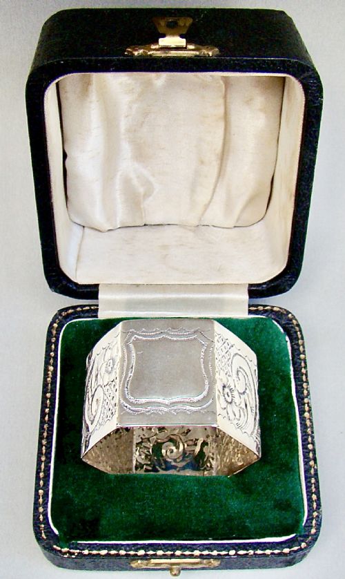 fig 1. EXQUISITE CASED VICTORIAN SILVER NAPKIN RING BY WILLIAM THORNEYWORK, BIRMINGHAM 1899