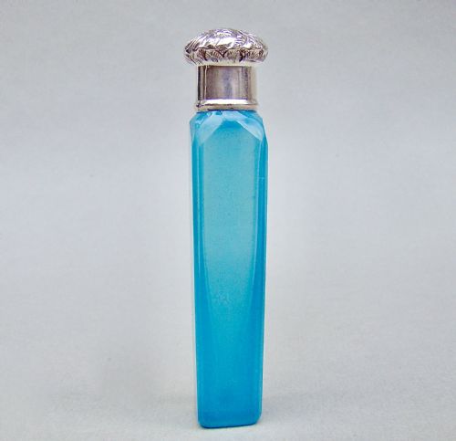 fig 1. UNUSUAL VICTORIAN SILVER AND OPALESCENT GLASS SCENT BOTTLE, CIRCA 1890