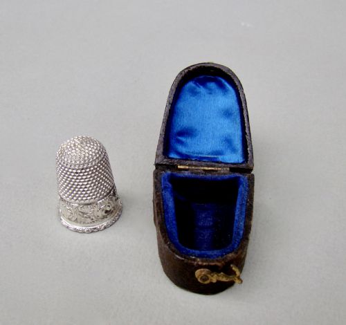 fig 2. CASED VICTORIAN SILVER THIMBLE BY SAMUEL FOSKETT, LONDON 1898