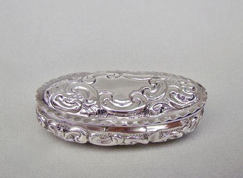 Victorian Silver Trinket Box by Deakin & Francis, Birmingham 1897
