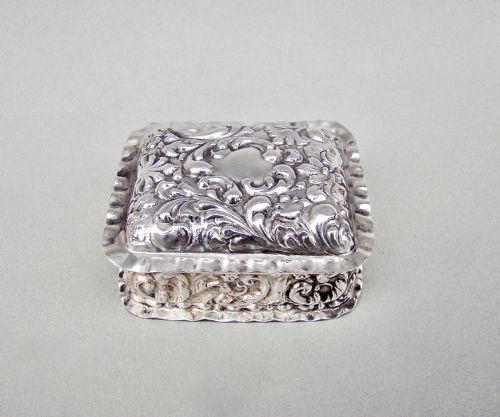 George V Silver Trinket Box by Saunders & Shepherd, Chester 1912