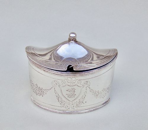 fig 1. EXQUISITE GEORGIAN SILVER MUSTARD POT BY ALEXANDER FIELD, LONDON 1795