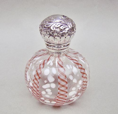 fig 2. VICTORIAN SILVER MOUNTED LATTICINO GLASS SCENT BOTTLE BY JOHN GRINSELL & SONS, LONDON 1893