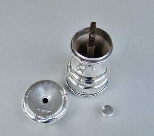 fig 3. EDWARDIAN SILVER PEPPER GRINDER BY HUKIN & HEATH, LONDON 1902