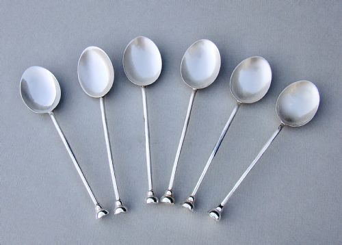 fig 3. CASED SET OF SIX