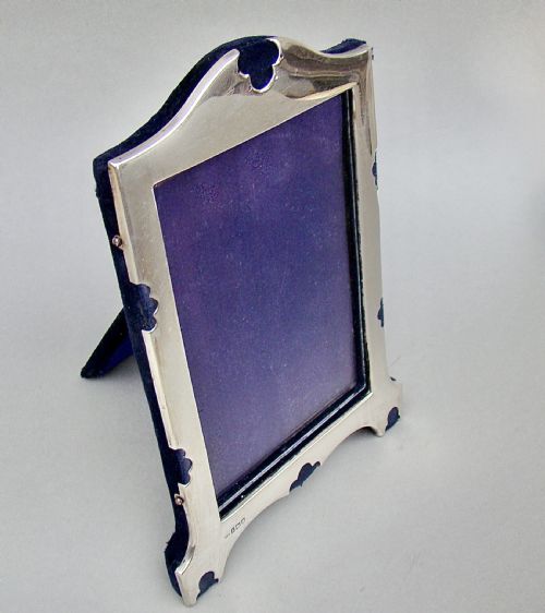 fig 1. ELEGANT EDWARDIAN SILVER PHOTO FRAME BY SAMUEL JACOB, LONDON 1902