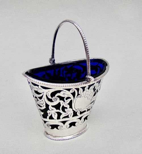 fig 2. RARE VICTORIAN SILVER CREAM PAIL BY NATHAN & HAYES, CHESTER 1899