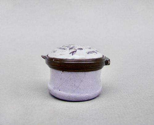 fig 5. RARE GEORGIAN BILSTON ENAMEL PATCH BOX, CIRCA 1780