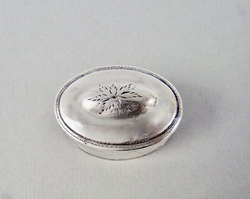 fig 2. RARE & EXQUISITE GEORGIAN SILVER NUTMEG GRATER BY JOSEPH TAYLOR, BIRMINGHAM 1799