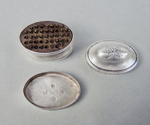 fig 3. RARE & EXQUISITE GEORGIAN SILVER NUTMEG GRATER BY JOSEPH TAYLOR, BIRMINGHAM 1799