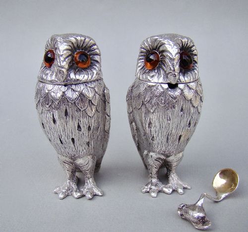 fig 1. RARE SOLID SILVER OWL CRUET SET BY R. COMYNS, LONDON 1965