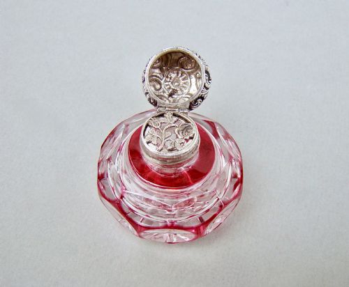 fig 3. EXQUISITE VICTORIAN SILVER MOUNTED CRANBERRY GLASS VINAIGRETTE, CIRCA 1890
