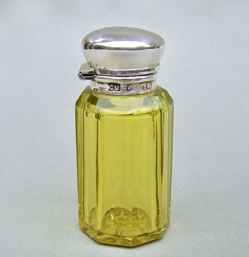 fig 2. RARE VICTORIAN SILVER MOUNTED CITRINE GLASS SCENT BOTTLE BY CHARLES MAY, BIRMINGHAM 1891