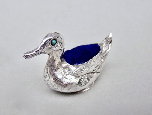 fig 2. EXQUISITE EDWARDIAN SILVER DUCK PIN CUSHION BY SYDNEY & CO, BIRMINGHAM 1906