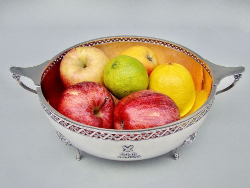fig 2. LARGE ARTS & CRAFT SILVER BOWL ATTRIBUTED TO A. E. JONES, LONDON 1933