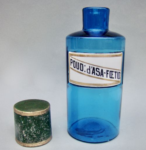 fig 2. RARE 19TH CENTURY FRENCH TURQUOISE GLASS APOTHECARY JAR, CIRCA 1890