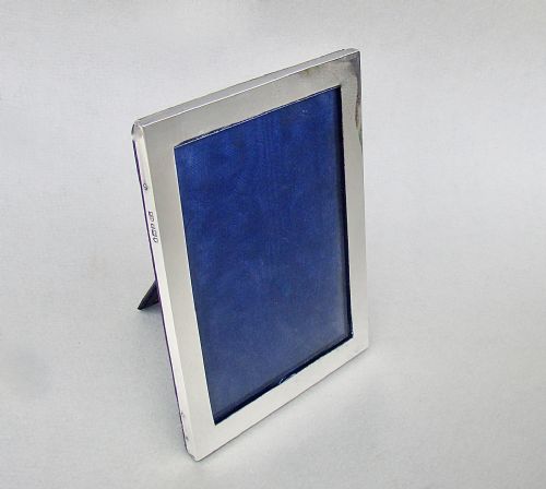 fig 1. EDWARDIAN SILVER PHOTOGRAPH FRAME BY MAPPIN & WEBB, LONDON 1905