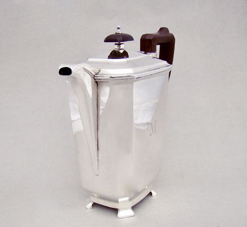 fig 2. EXCEPTIONAL ART DECO SOLID SILVER COFFEE POT BY K&L, BIRMINGHAM 1933