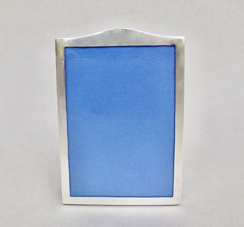 fig 1. ELEGANT ART DECO SOLID SILVER PHOTO FRAME BY BALDWIN & MARRIOTT, BIRMINGHAM, 1930