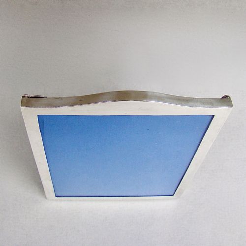 fig 2. ELEGANT ART DECO SOLID SILVER PHOTO FRAME BY BALDWIN & MARRIOTT, BIRMINGHAM, 1930