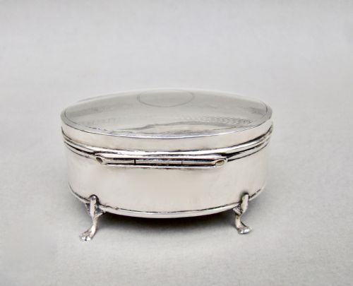 fig 3. GEORGE V SOLID SILVER JEWELLERY BOX BY CLARK & SEWELL, CHESTER 1922