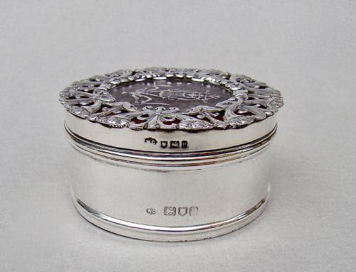 fig 2. RARE GEORGE V SILVER & TORTOISESHELL POT POURRI BOX BY WILLIAM COMYNS, LONDON 1910
